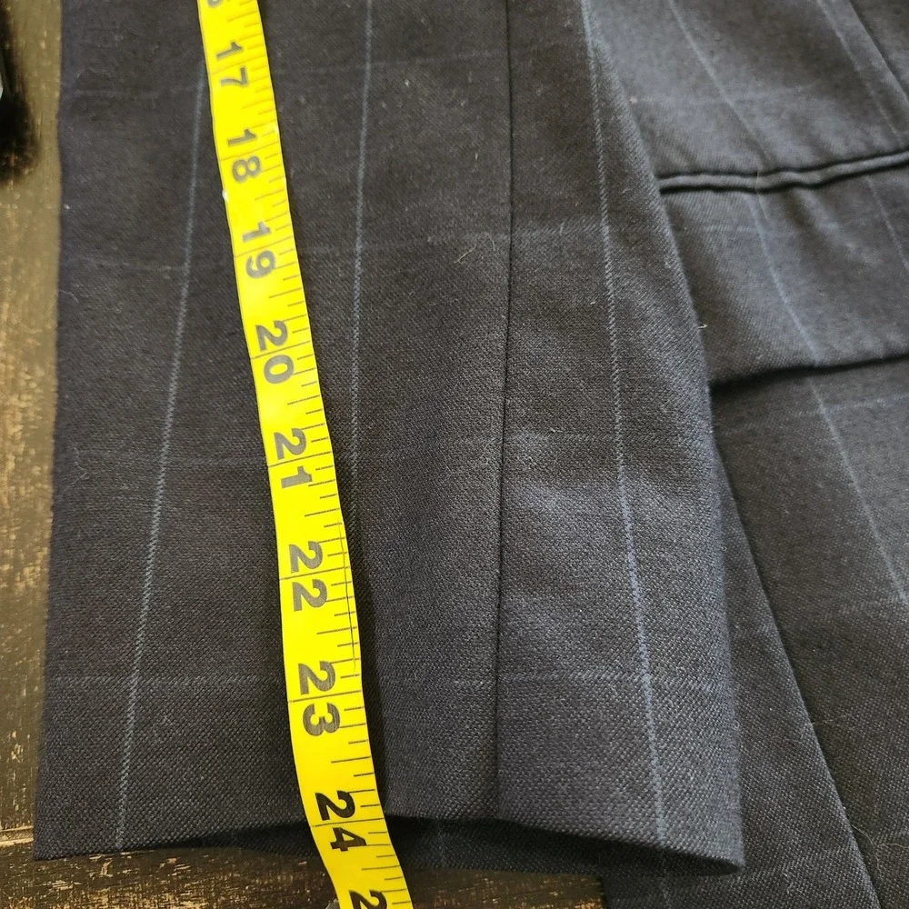 Jos A Bank Blazer Mens 46R Navy Windowpane Wool Sport Coat Jacket Plaid